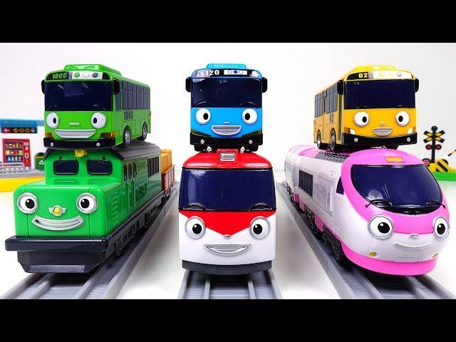Chung-puff! Titipo Titipo! Train station crossing play |  PinkyPopTOY