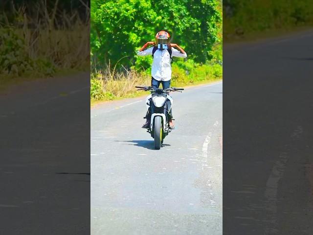 Duke 250| Srikanta Stunts Bike#ridersrikanta #stunt #viral #wheelie #ktm #publicreactions