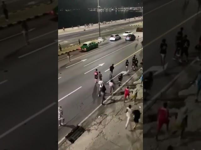 Bronca  en el Malecón de La Habana