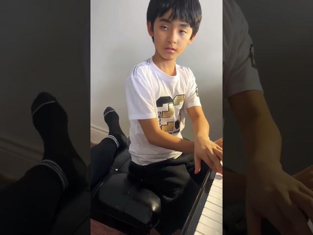 그 엄마의 그 아들 피아노 연주
