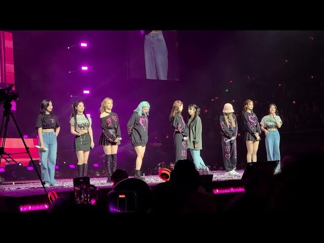 220216 TWICE in LA - Signal (final song)