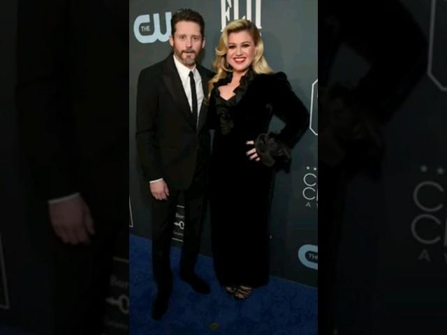 Kelly Clarkson  EX Husband has 2 PAY HER $2.6M