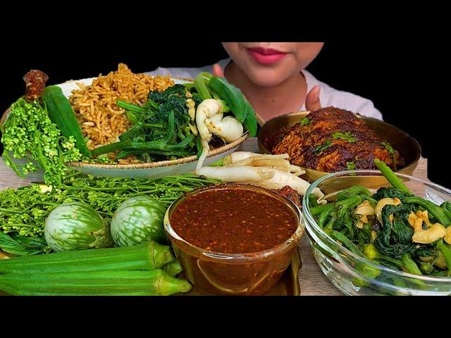 Fried Fish Curry, Spicy Fish Paste, Stir Fried Spinach With Garlic, Fresh Veggies * MUKBANG SOUNDS *