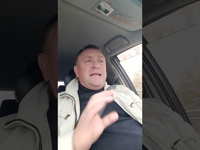 Агентстве недвижимости Монолит Требуются солисты и риэлторы.