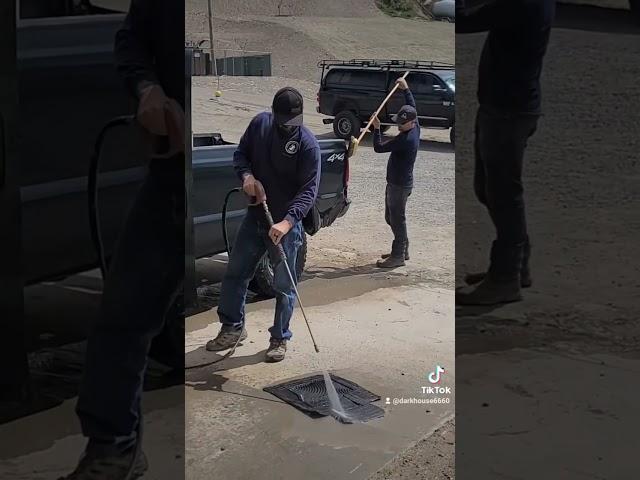 Pretty Guys Wash Like This