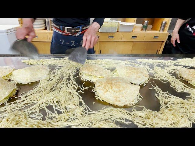 Hiroshima [Okonomiyaki Toku]. Powerful and delicate craftsmanship! Japanese Street Food.