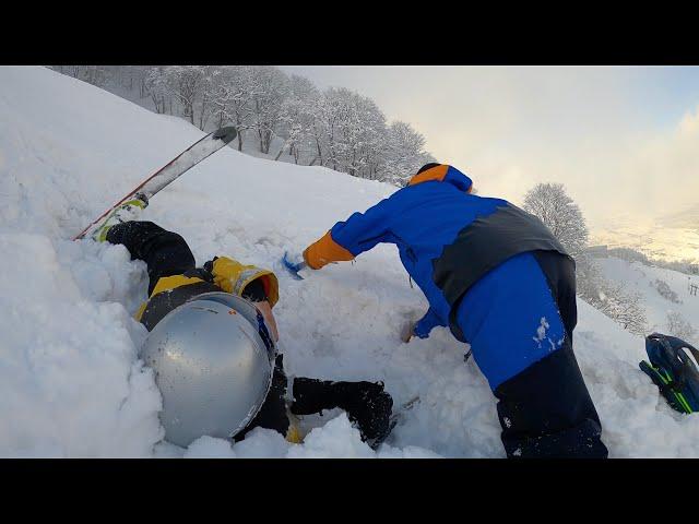 【ガチ】雪崩に巻き込まれたご老人を救護しました。心臓破裂しそうでした。【スノーボード】Help old man who are buried in the snow