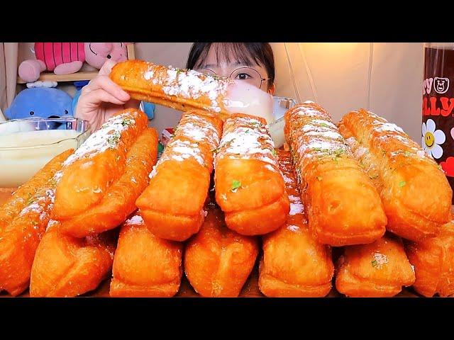 SUB) Chinese twisted bread stick, "Youtiao." Eating Show. Dessert Mukbang