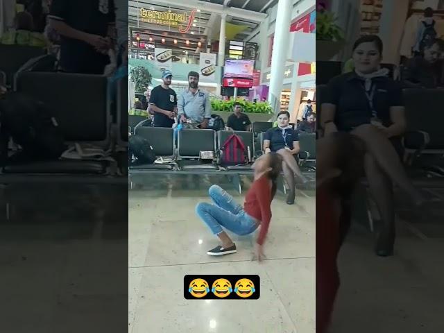 seema kanojiya airport dance video viral#viral #video #funny #unique #dance