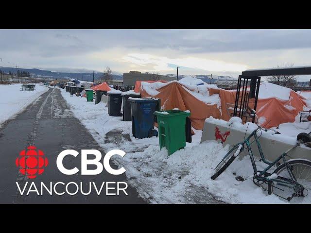 Kelowna, B.C., tent encampment residents prepare for cold snap