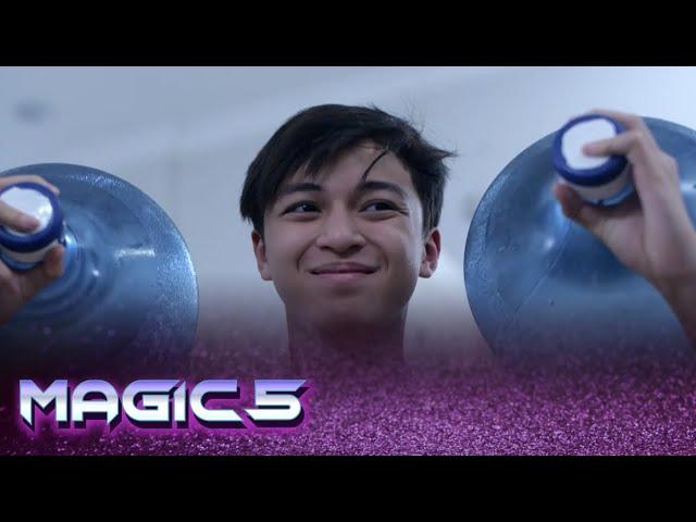 Semuanya Melongo! Rahsya Menunjukkan Kekuatan Angkat 2 Galon | Magic 5 - Episode 1