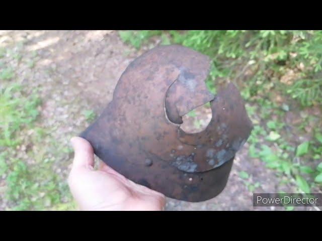 Раскопки в Карелии. Поднимаем ячейки в траншее.