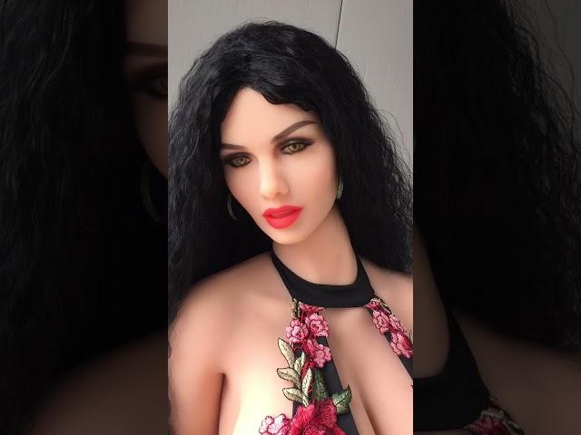 What a sexy lady Elaine from SexDollTech