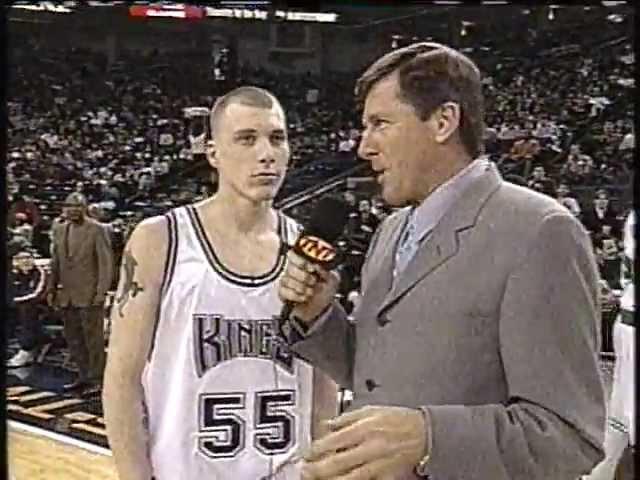 Jason Williams Is Physically Incapable of Making a Routine Chest Pass