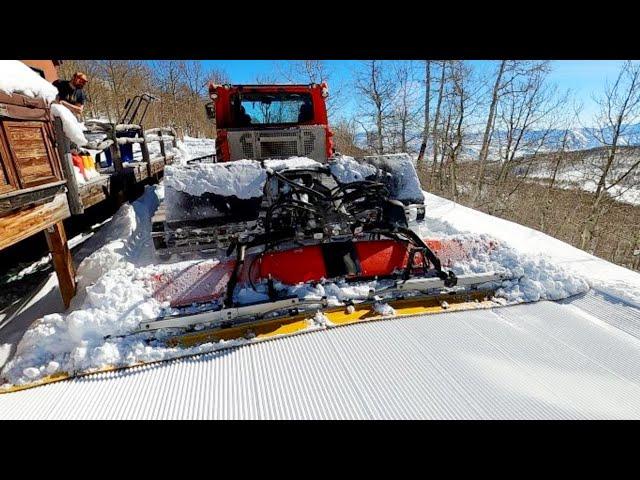 PistenBully 400 Lays Perfect At-Home Corduroy! Cabin Grooming, Utah!