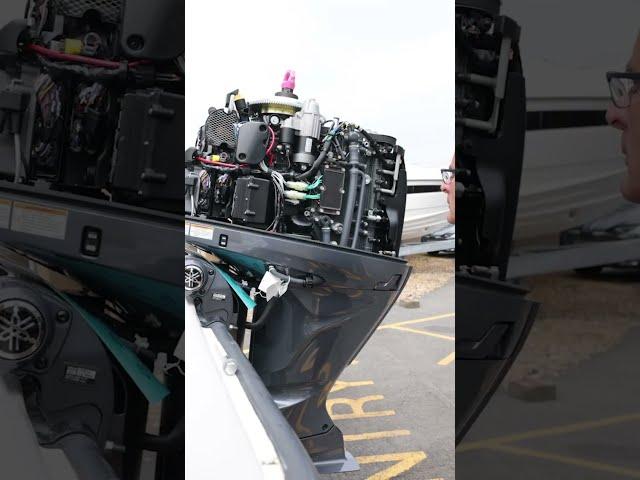 ...AND IN WITH THE NEW  #yamaha #yamahaengine #bostonwhaler