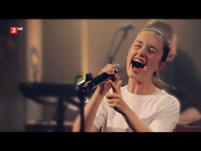 Sigrid - It Gets Dark (Live at Pop Around Bauhaus)