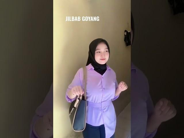 Abg jilbab goyang Hot! #jilbab #jilbabgoyangtiktok #viral  #goyangheboh  #pemersatubangsa #artist