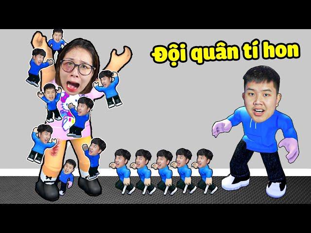 Thống lĩnh đội quân tí hon tấn công troll mọi người, bqThanh Tí Hon Bám Đầy Người Ốc