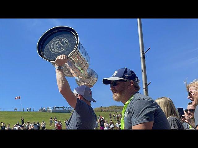 Nathan Mackinnon Stanley Cup Parade Beginning