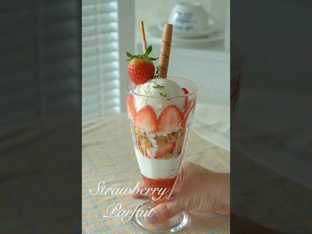 딸기파르페 Strawberry Parfait