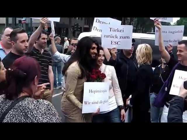 CONCHITA 4711 - POLITICAL - Demo für mehr Toleranz - Erdogan Besuch 24.05.2014