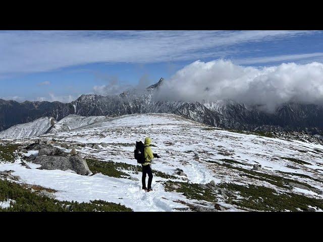 Hiking the Ura-Ginza route in the snow