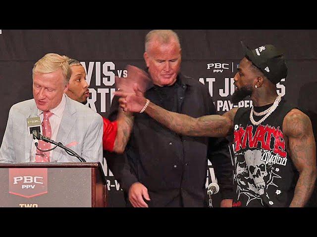 Gervonta Davis puts HANDS on Frank Martin! Slaps him after TAUNT!