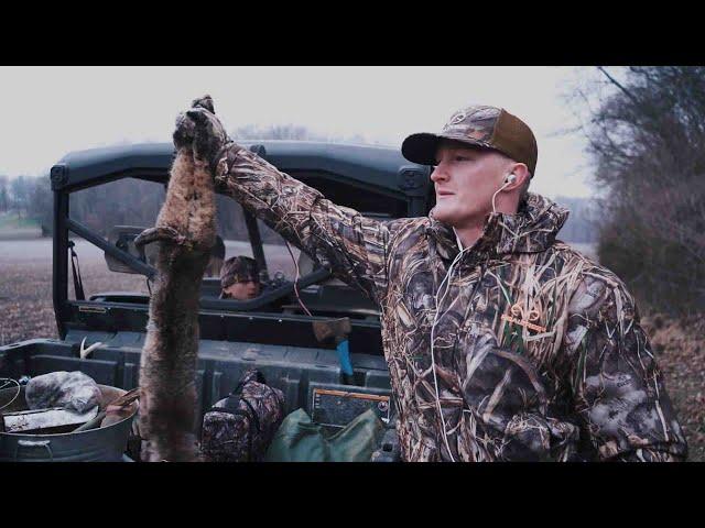 A Day in the Life of a Traveling Filmmaker (trapping coyotes & bobcats with Realtree)