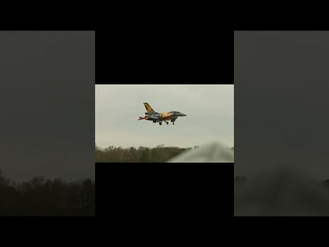 BELGIAN AIR FORCE F-16 FIGHTING FALCON FULL AFTERBURNER TAKE OFF