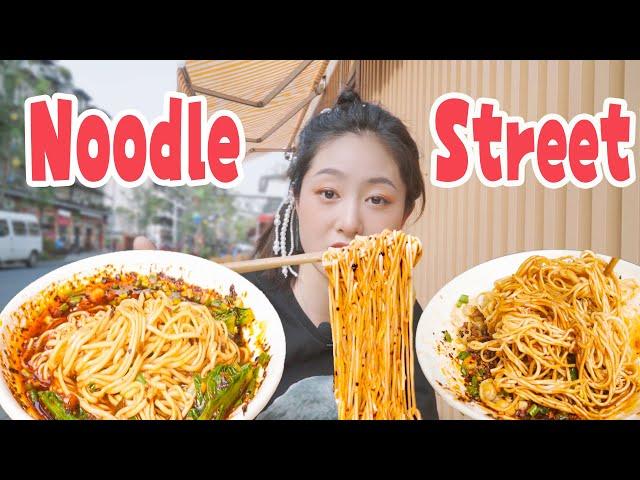 Chinese Noodles Street! Eating on the Roadside?!! | Foodie Zhang