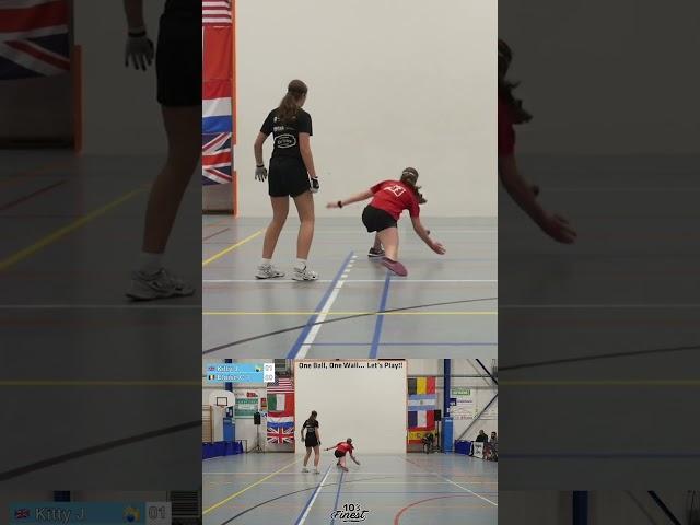 Excellent lob #handball #wallball #onewall #nychandball #tensfinest #sports #urbansports #bigball