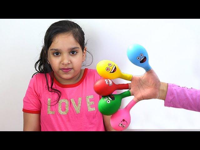 Pretends to play with her Magic balloon - Preschool toddler learn color تعليم الالوان بالانجليزي