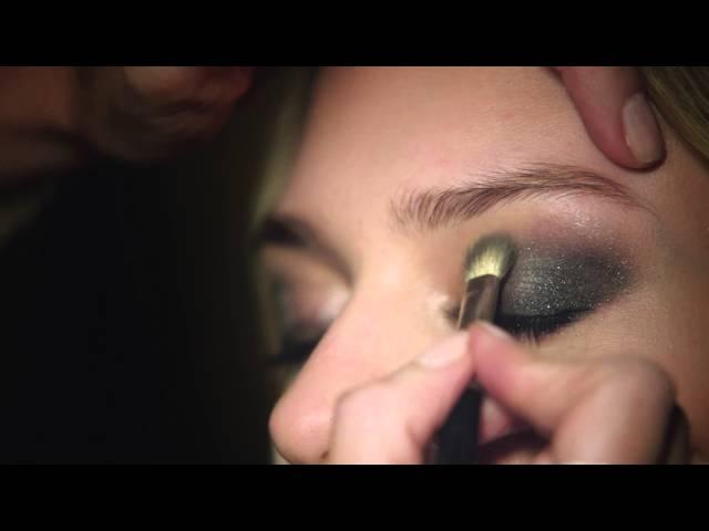 MAX FACTOR TUTORIAL: SMOKY EYE