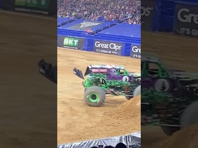 Tyler Menninga going crazy in Grave Digger! | #monsterjam #shorts #2023