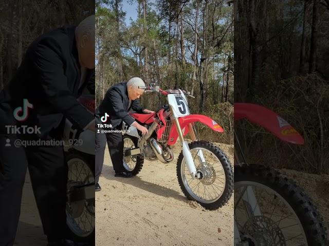 Trump vs Biden Dirt Bike Cold Start 