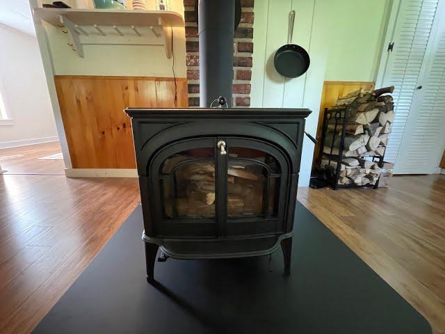 Vermont Castings Dauntless Wood Stove