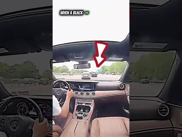 Mercedes S Class Driver got hit by KARMA 