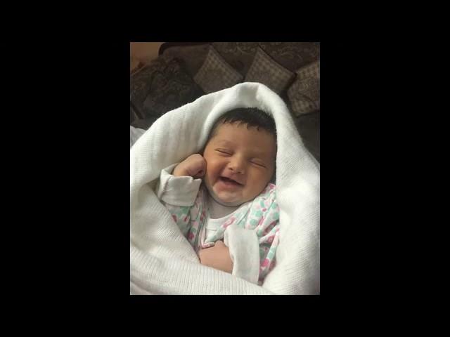 ابنتي دارين في عمر ثلاثة أيام My girl "Dareen" when she was 3 days old  