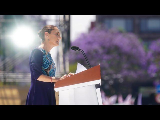 Asamblea informativa en el Zócalo de la Ciudad de México