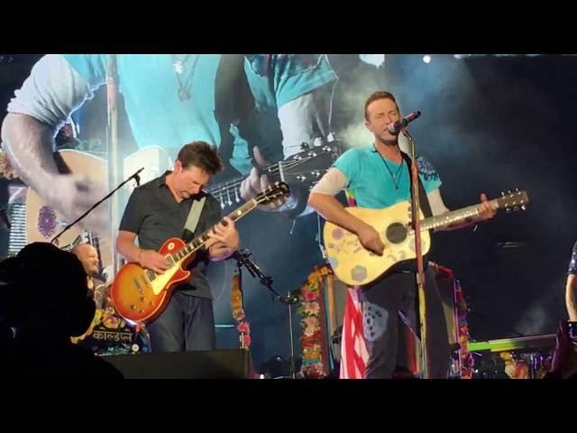 Coldplay w/ Michael J Fox - Earth Angel and Johnny B. Goode