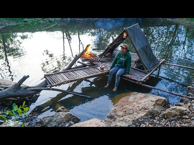 BUSHCRAFT Camping Build Shelter Camping On Water, Floating Camping  House