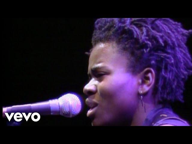 Tracy Chapman - Talkin' bout a Revolution (Live)