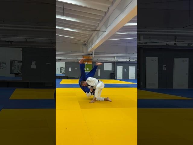 WATCH THIS AMAZING THROW #judo #judotraining #judoka #judothrow #shorts #short #shortvideo