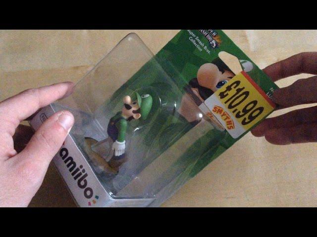 Unboxing Luigi Amiibo (UK) With Super Smash Bros Luigi VS Link Amiibo Gameplay