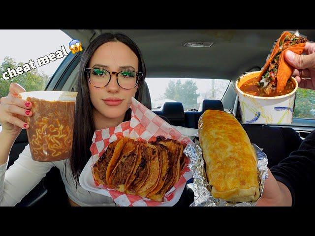 FIRST TIME TRYING BIRRIA QUESA TACOS w/ CONSOMÉ, BIRRIA BURRITO, BIRRIA RAMEN CAR MUKBANG (2022)