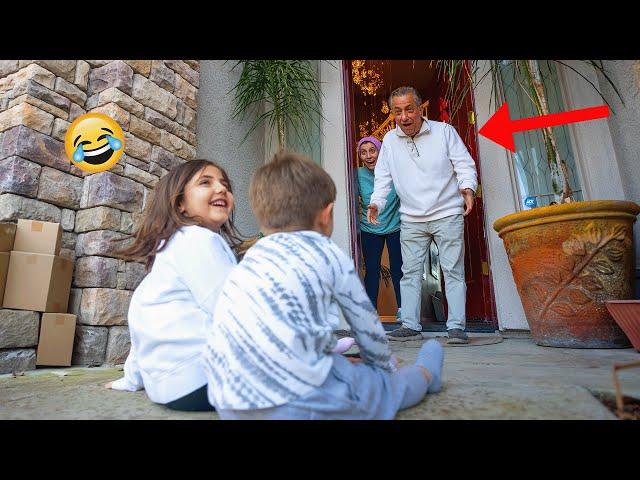 Leaving my kids on their Grandparents' Doorstep Prank️