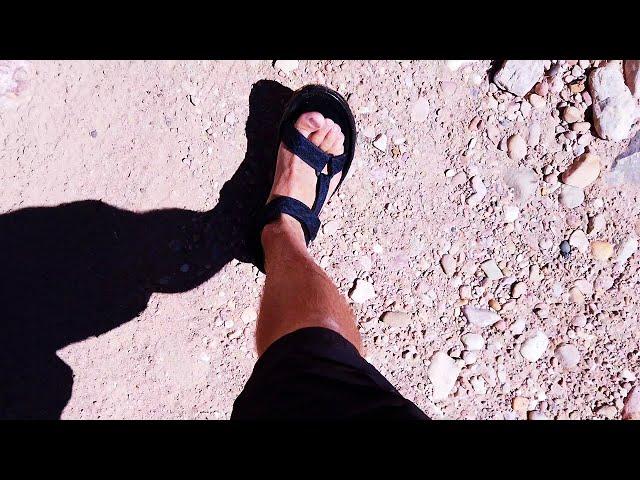 Boots vs. Trailrunners vs. SANDALS!