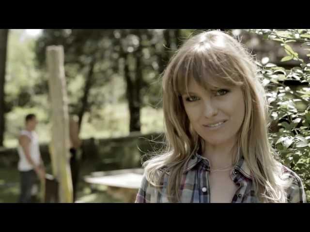 Natalie Howard - Hit the Hay - BEHIND THE SCENES