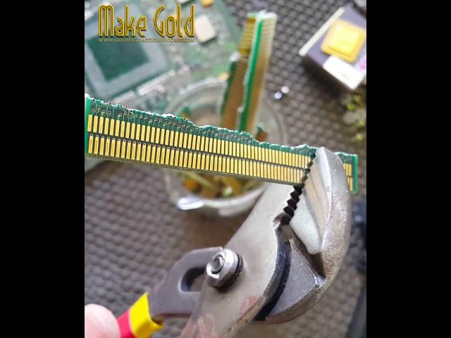 Gold Fingers in computer parts #GoldFingers